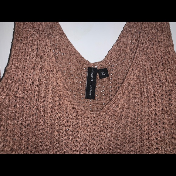 m o o n & m a d i s o n C A M I - Picture 2 of 4